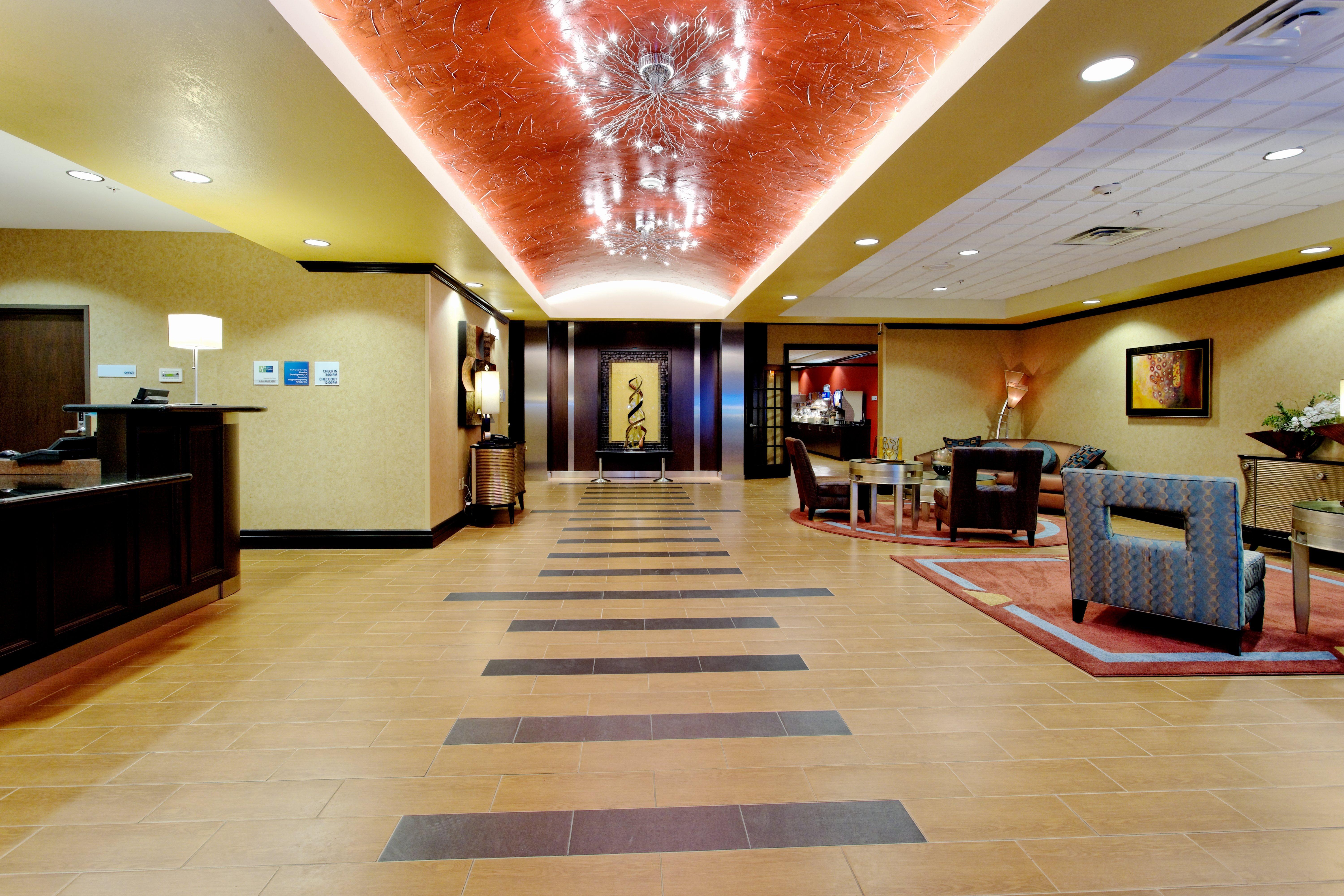 Holiday Inn Express Hotel And Suites - Odessa By Ihg Buitenkant foto